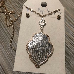 Ornate Stencil two tones necklace set
